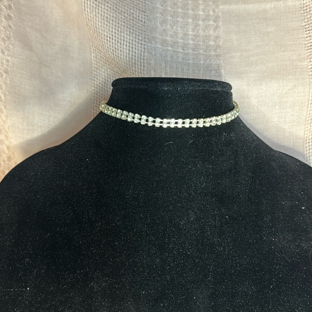 Rhinestone choker- 2 row